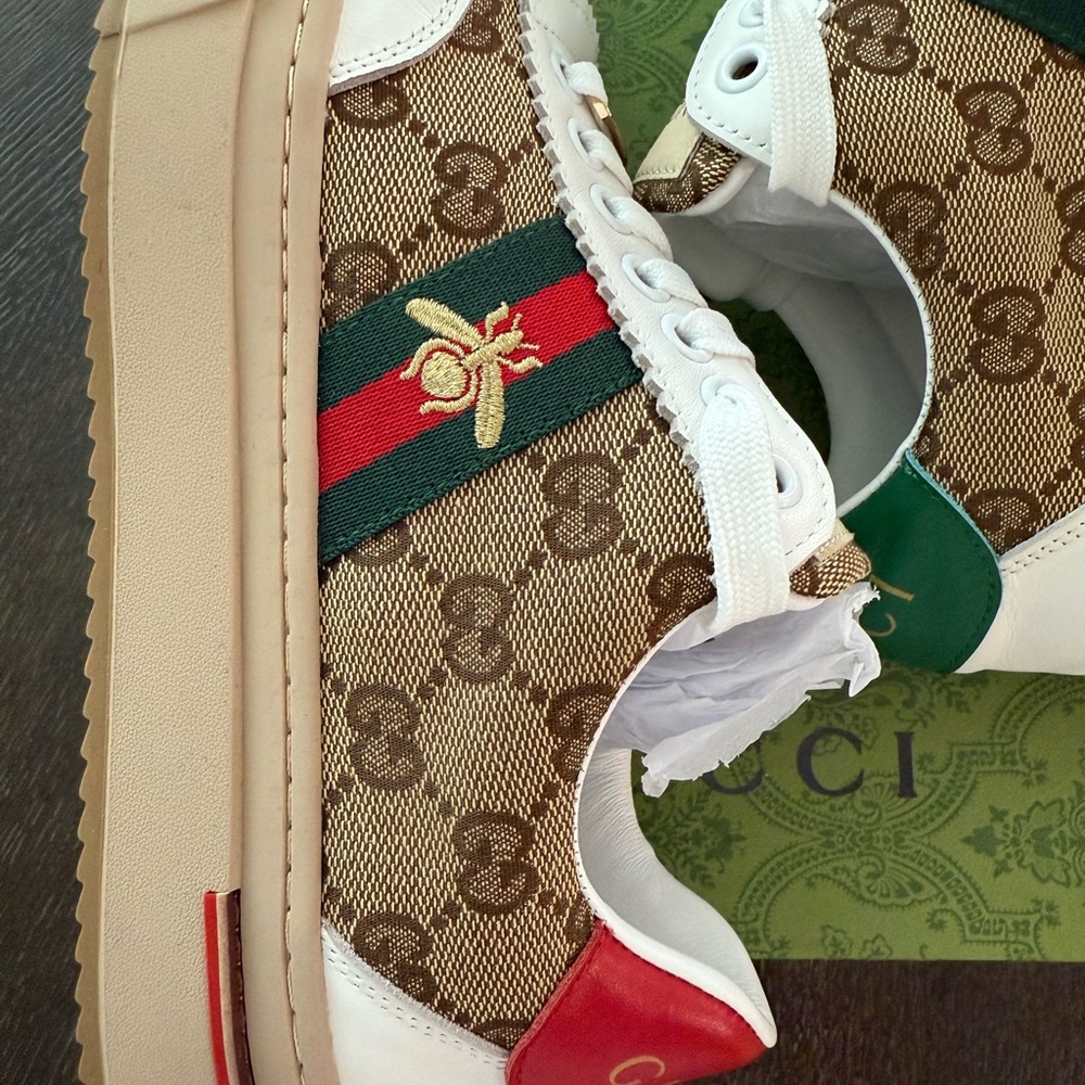 Gucci Beige and White Sneakers - Picture 5 of 8